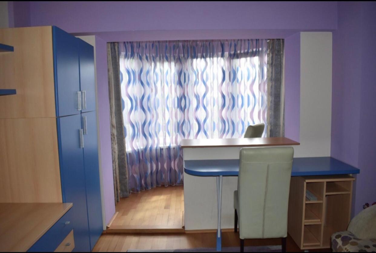 Central Apartment 4 Rooms Braşov Esterno foto